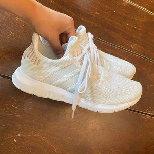 adidas Women's Swift Run Shoes - White/Crystal